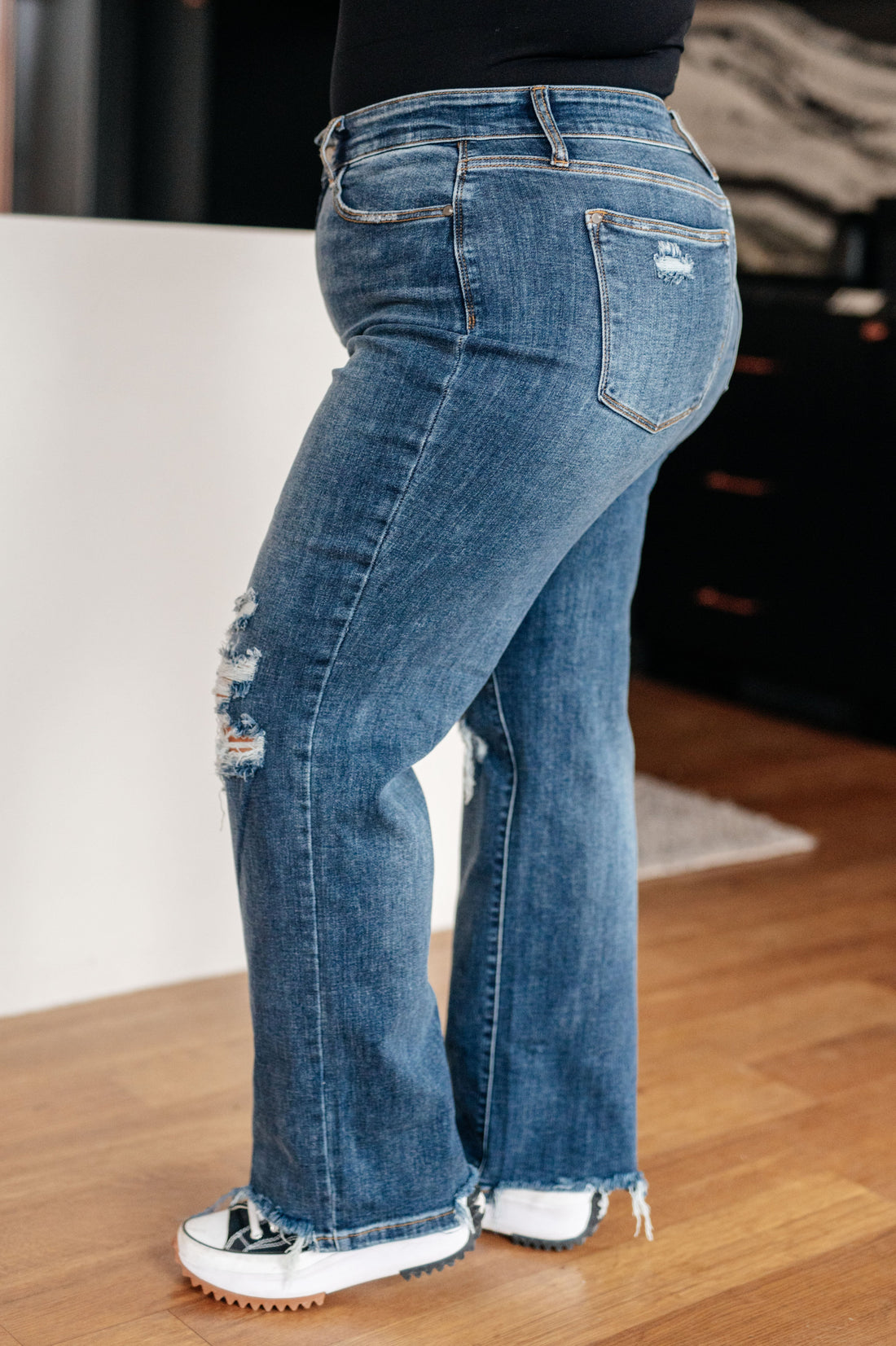 Rose High Rise 90's Straight Jeans in Dark Wash - Affirmation Apparel Co.